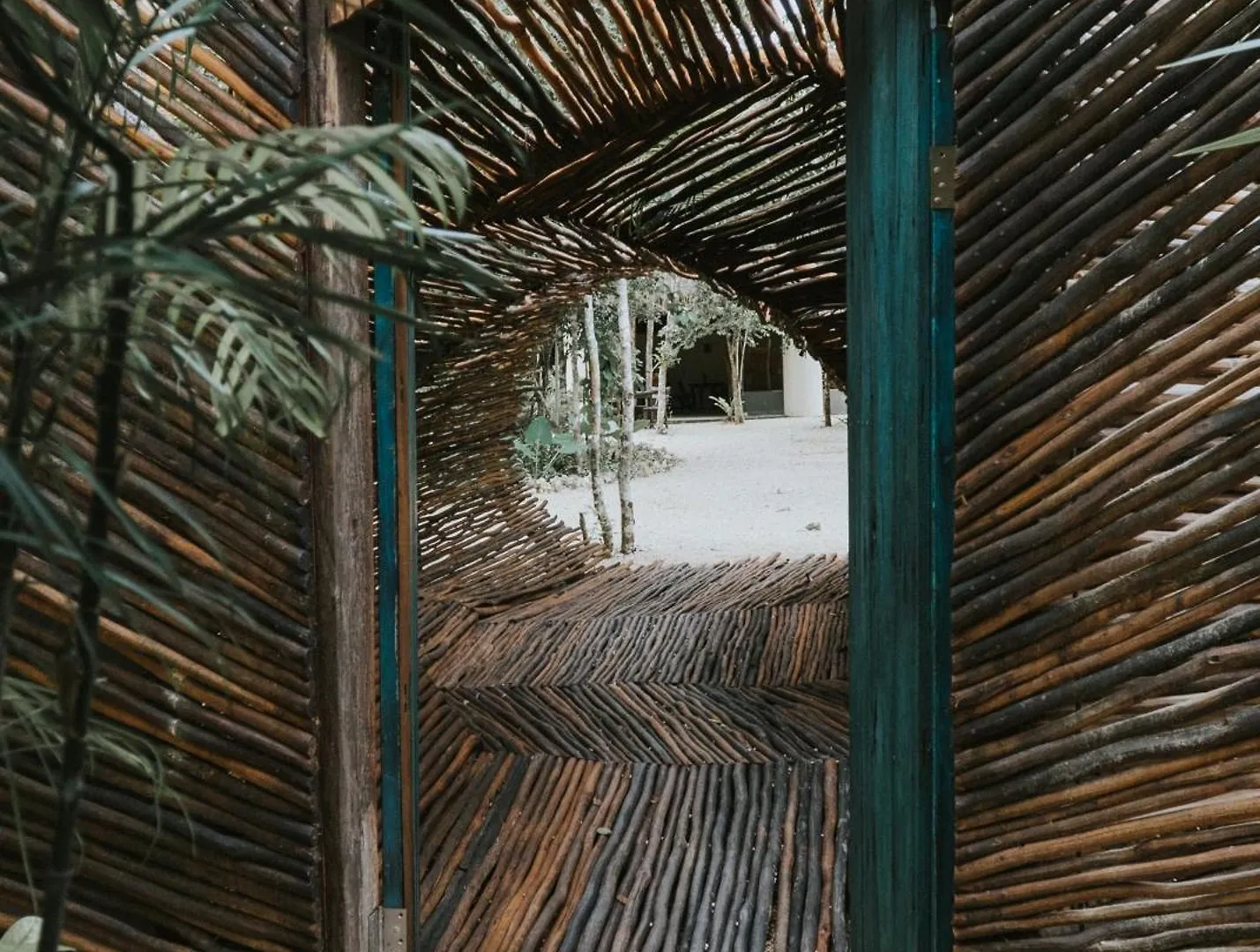 Hotel Kuun Taak Tulum 3*,